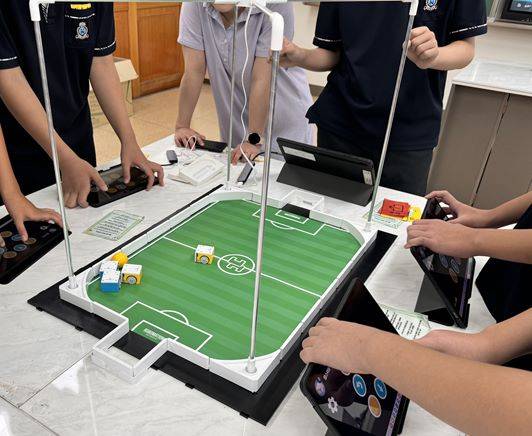 대전교육청은 AI·SW교구를 지원해 미래를 디자인하는 AI·SW 교육을 활성화하는데 주력하고 있다.  [사진=대전시교육청]