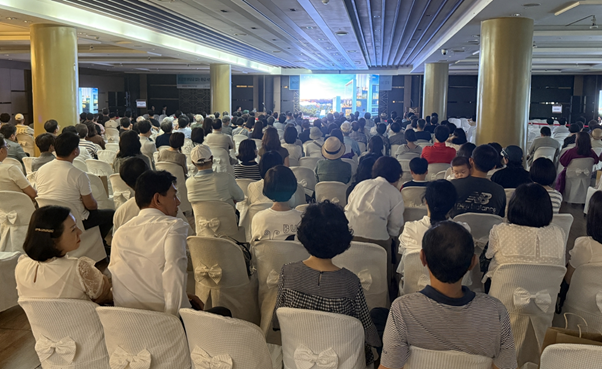 19일 HDC현대산업개발이 마련한 첫 번째 단독 홍보설명회 현장. [사진 출처 = HDC현대산업개발]