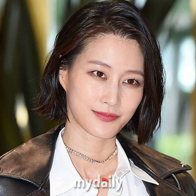 이현이의 쇼핑 스타일이 공개됐다. / 마이데일리 DB