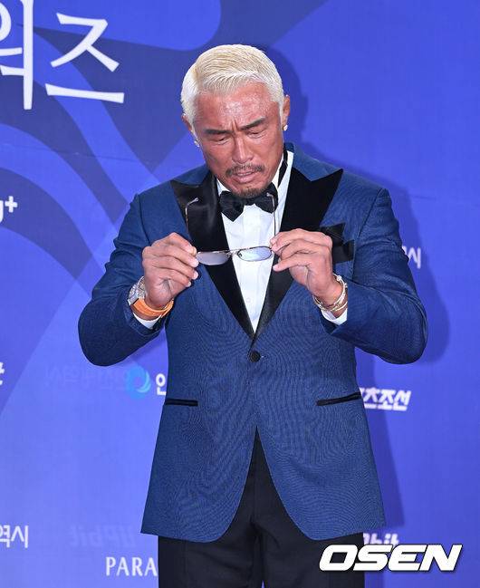 포토타임 해야되는데...큰일 났네