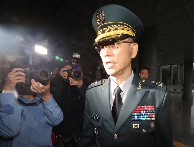 김용대 드론작전사령관이 17일 내란특검 사무실이 마련된 서울 서초구 서울고검에 조사를 받기 위해 출석하고 있다. 2025.7.17. 연합뉴스
