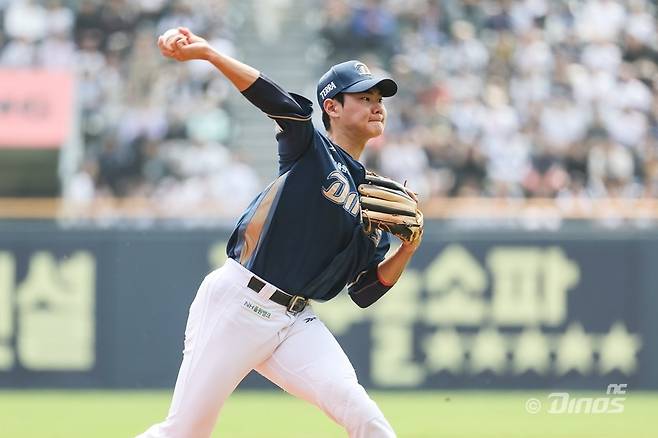 NC 김주원은 성장통을 겪고 있다. 그는 리드오프와 유격수를 맡으며 체력 문제와 수비 불안을 보이고 있다. 지금의 성장통을 극복한다면, NC에 큰 힘이 되는 유격수로 성장할 가능성이 높다. 사진제공|NC 다이노스