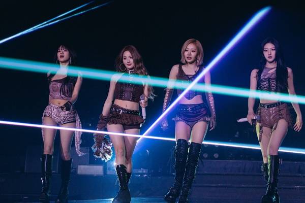 키스오브라이프, 39개국 첫 월드 투어 대장정 마무리..스스로 입증한 '눈부신 성장'