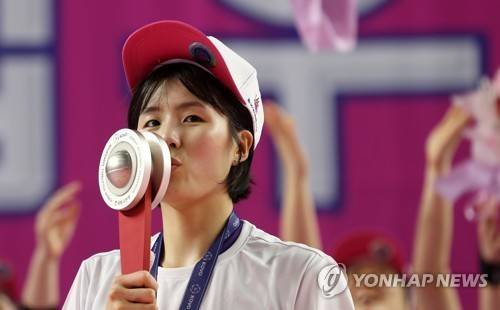 2018-2019시즌 챔피언결정전 MVP를 받은 이재영 [연합뉴스 자료사진]