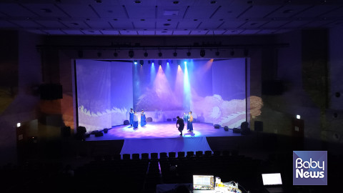 제주에서 '제주 이야기 창작 뮤지컬' 2편과 '어부와 바다 이야기' 연극 1편이 한 극장에서 연이어 상설공연을 시작한다. ⓒ제주이야기 힐링극장&nbsp;