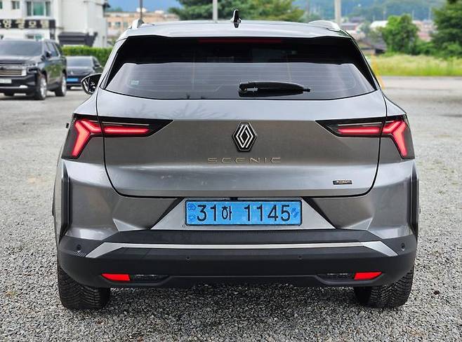 세닉 E-Tech 후면. ⓒ데일리안 정진주 기자