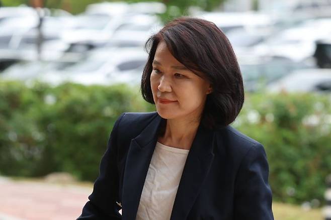 국무회의에서 배제된 이진숙 방송통신위원장이 15일 오전 경기 과천시 정부과천청사 내 방송통신위원회로 출근하고 있다. ⓒ뉴시스