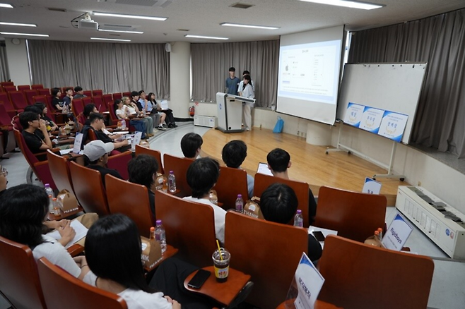 지난 10일 진행된 ㈜한국취업센터-한세대학교 대학일자리플러스센터 업무 협약식. 사진=㈜한국취업센터