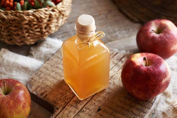 사과 식초는 일부 약물과 상호작용을 일으켜 건강에 악영향을 줄 수 있어 주의가 필요하다.​/사진= 게티이미지뱅크