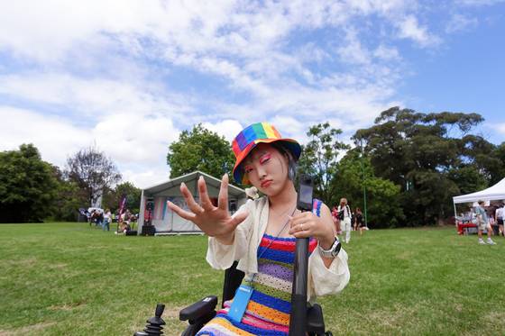 호주 여행 중 멜버른 미드섬마 페스티벌에 참가한 유튜버 '굴러라 구르님' 김지우씨. [사진 김지우]