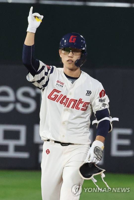 롯데 전민재 / 사진=연합뉴스