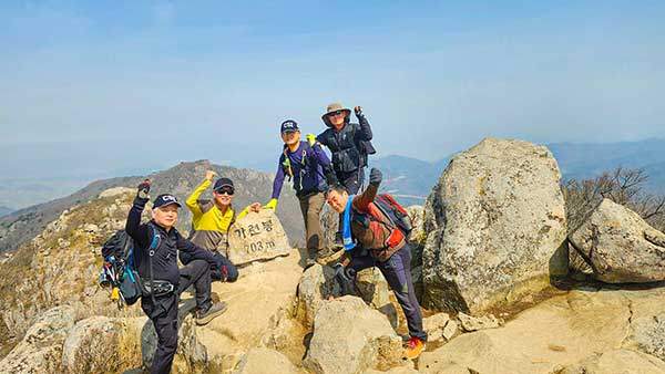 시간을 쪼개어 시작한 100대 명산 등반, 어느 덧 절반을 넘어섰다.