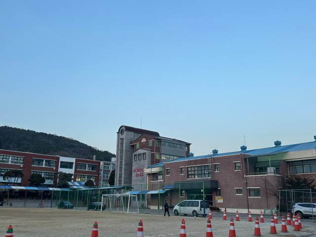 용인중학교. 사진 제공 = 용인시