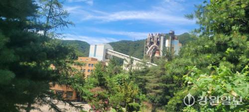 삼척시 신기면 한라시멘트 신기공장 전경