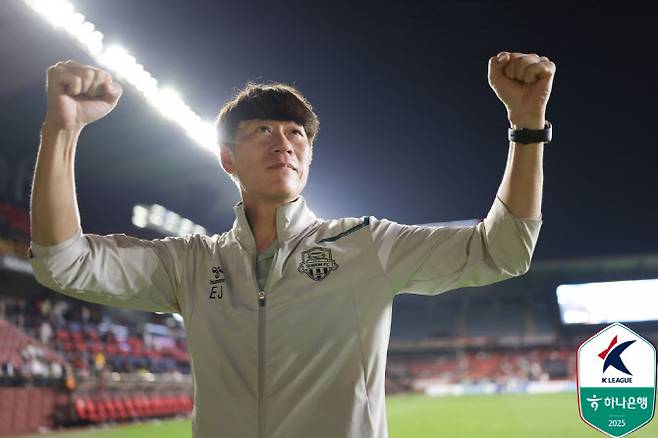 수원FC 김은중 감독. 사진=한국프로축구연맹