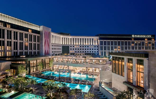 인천 영종도에 위치한 복합리조트 파라다이스시티 전경.( 파라다이스 제공)