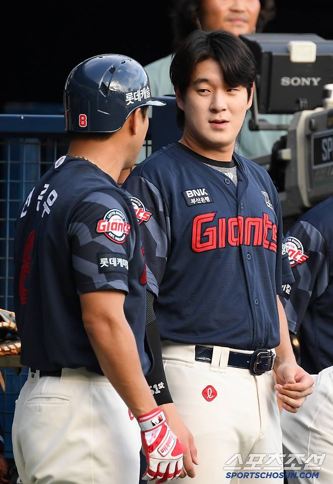 20일 잠실구장에서 열린 LG 트윈스와 롯데 자이언츠의 경기. 롯데 나승엽이 경기를 준비하고 있다. 잠실=박재만 기자 pjm@sportschosun.com/2025.07.20/