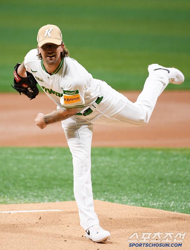 22일 서울 고척스카이돔에서 열린 키움 히어로즈와 롯데 자이언츠의 경기. 키움 웰스가 역투하고 있다. 고척=박재만 기자 pjm@sportschosun.com/2025.07.22/