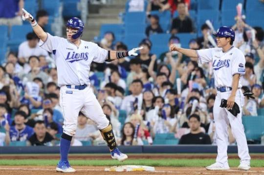 삼성 강민호의 세리머니 / 사진=삼성 라이온즈 제공. 연합뉴스