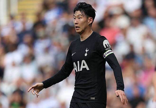 토트넘 손흥민이 19일 레딩과의 프리시즌 경기에 후반전에 출전 그라운드를 누비고 있다. Getty Images코리아