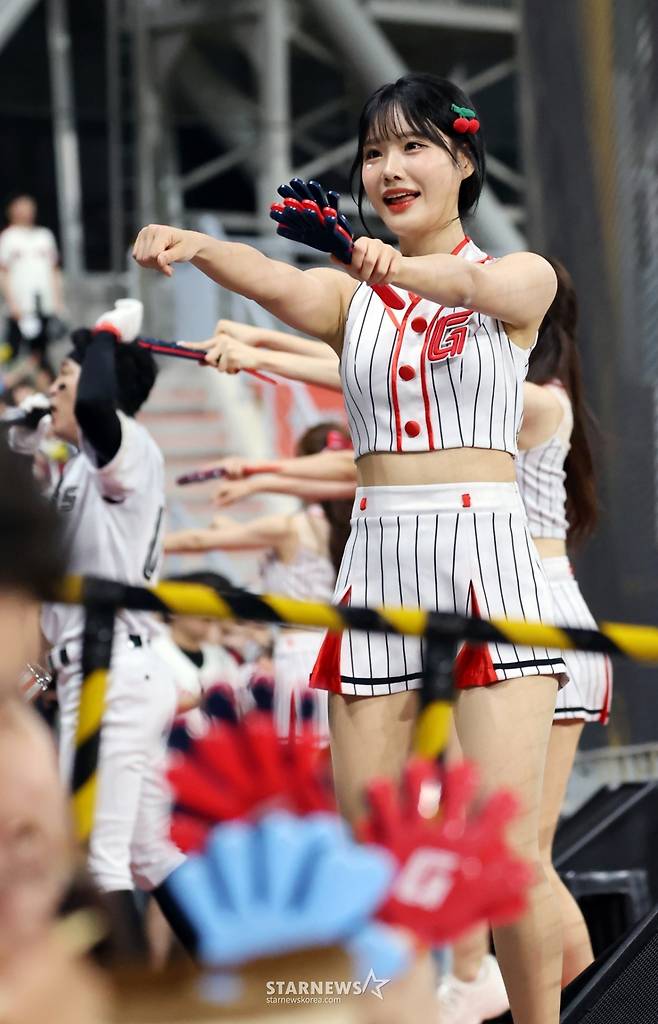 [한번에쓱]'자  갈매기들 다들 일어날 시간!' 최홍라