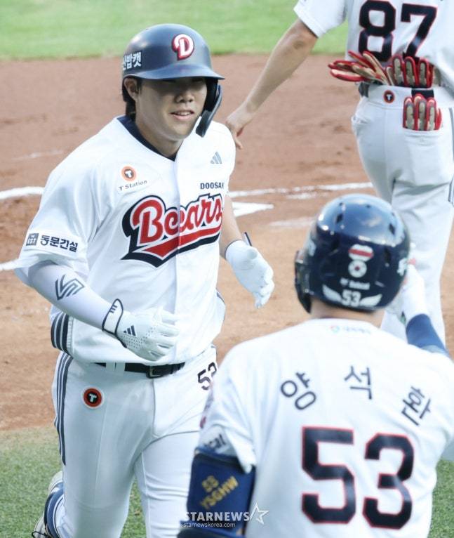 홈런 포함 장타만 3개를 때려낸 박준순. /사진=김진경 대기자