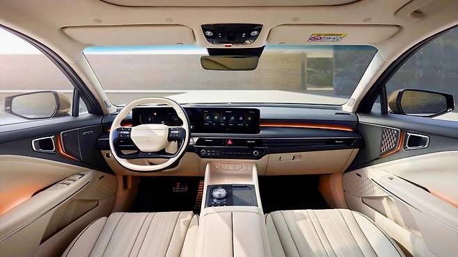 기아 2026 K8 실내