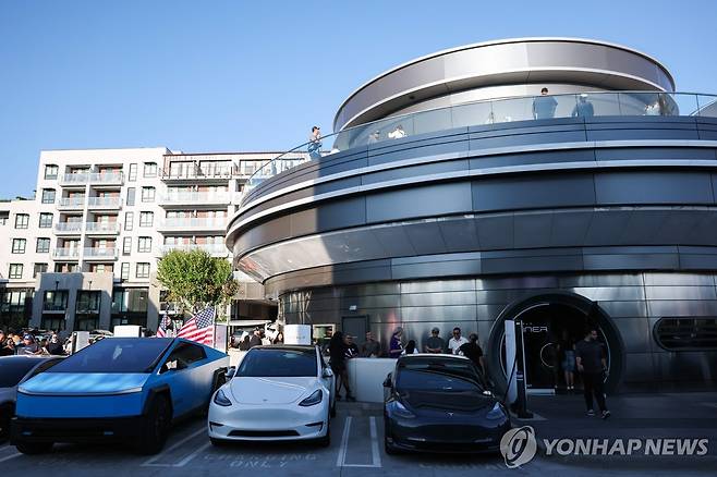 미국 LA에 처음 개점한 테슬라 식당 겸 휴게소 '다이너'  [AFP=연합뉴스. 재판매 및 DB 금지]