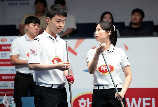 신생팀 하림의 김영원과 박정현 [PBA 제공. 재판매 및 DB 금지]