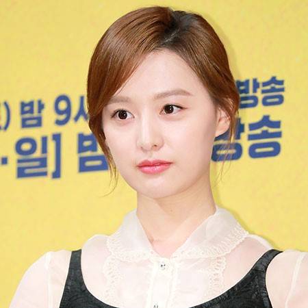 두꺼운 눈썹이 굵은 인상을 준다. [사진=iMBC 연예]