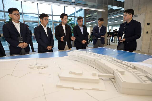 네이버 데이터센터 각 세종에 방문한 배경훈 장관 (사진=과기정통부)