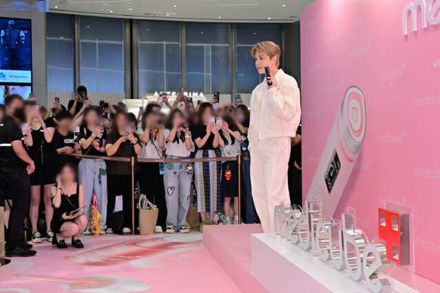 홍콩 셀럽 힌스 청(Hins Cheung) 팝업 현장 방문 모습