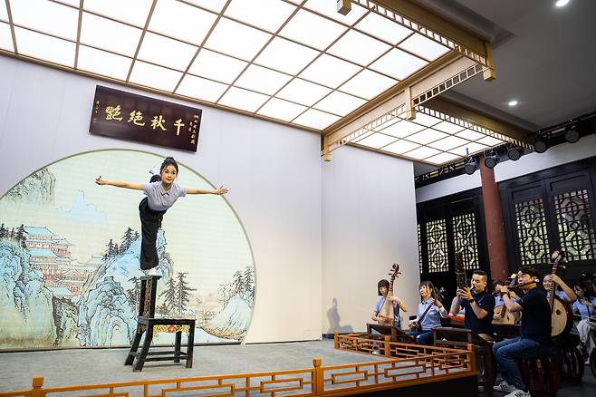 유네스코가 인류무형유산으로 지정한 중국 전통 오페라 형식 '쿤쿠 오페라(Kunqu Opera, 崑曲)'. /연합뉴스
