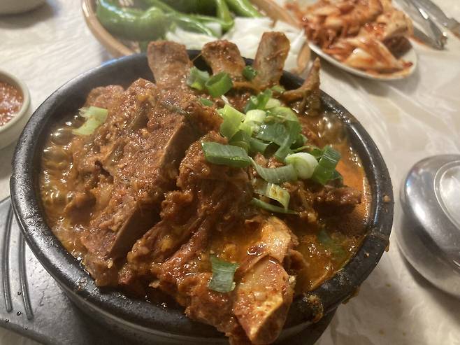 8C7BB560-F8A9-40B2-847E-D092B56BDDE6.jpeg 뼈해장국