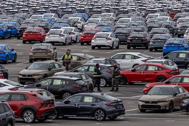 지난 7일(현지시간) 미국 캘리포니아주 샌프란시스코의 리치먼드 항만에 일본에서 수입된 자동차들이 주차장에 세워져있다.로이터연합뉴스