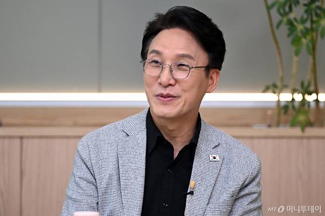 김민석 국무총리가 24일 서울 성동구 상상플래닛에서 열린 제1차 K-토론나라 '미래대화 1·2·3'에서 모두발언을 하고 있다./사진=뉴스1