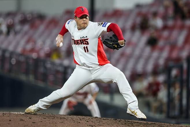 조상우(사진)는 23일 광주 LG전에서 연장 10회 문보경에게 결승 2점포를 맞아 패전투수가 됐다. 사진제공｜KIA 타이거즈