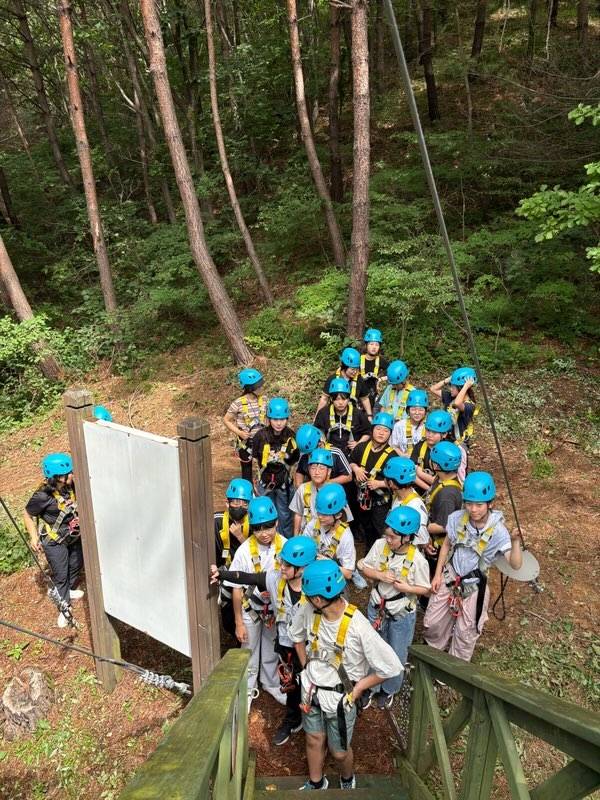 "자신감 생겼어요!"…탈북청소년, 평창서 레저스포츠 체험      (서울=연합뉴스) 통일부와 국민체육진흥공단은 강원도 평창에 있는 국립평창청소년수련원에서 21~23일 탈북 청소년 등이 참여하는 레저스포츠 현장체험 프로그램을 진행했다고 24일 밝혔다. [통일부 제공. 재판매 및 DB 금지]