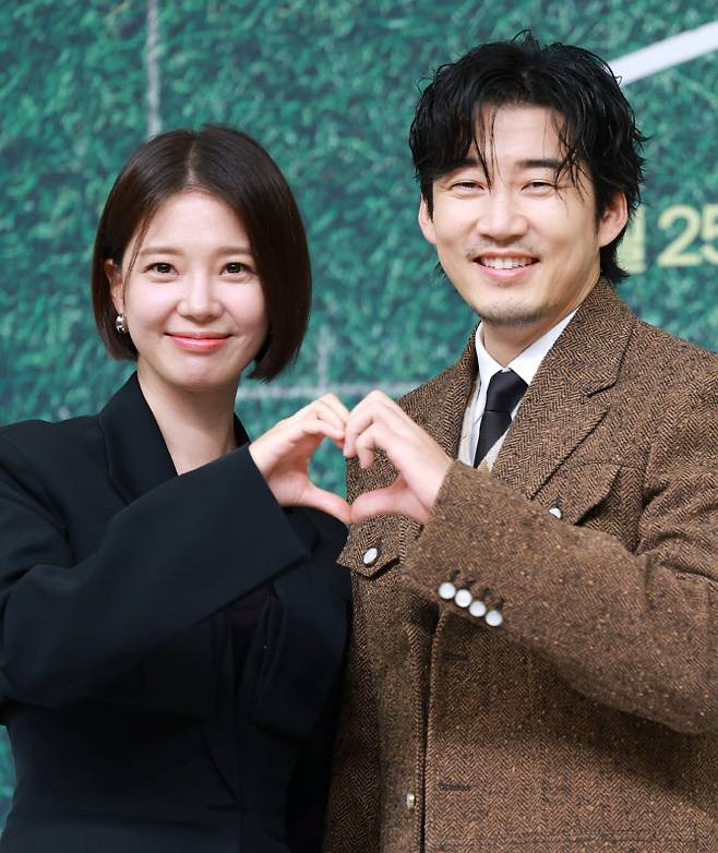 임세미(왼쪽)와 윤계상(사진=뉴스1)