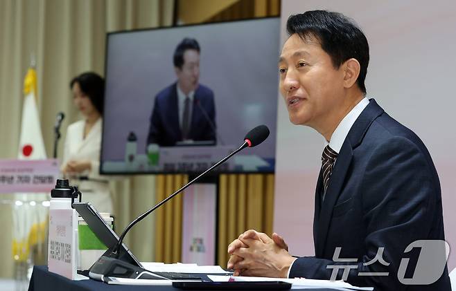 오세훈 서울시장이 16일 오전 서울 중구 서울시청에서 열린 민선8기 취임3주년 기자간담회에서 인사말을 하고 있다. (공동취재) 뉴스1 ⓒ News1