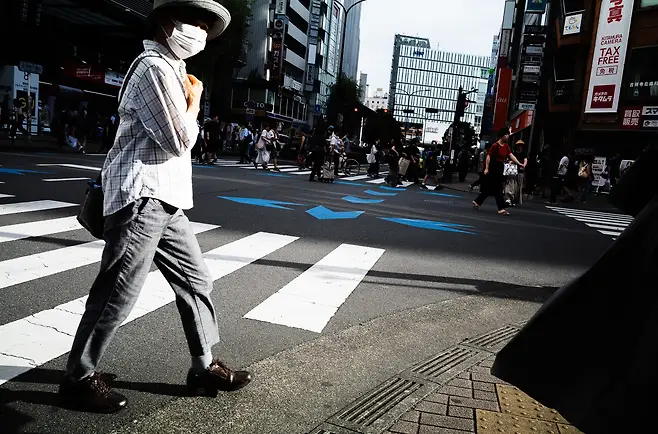 24b0d76bb4876af320a8d3b706f11a39cc7dc6f2576e13493967