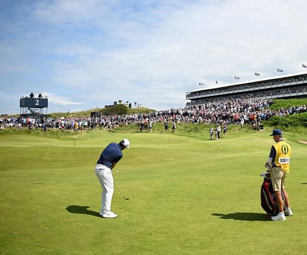 칼럼 내용과 관련 없는 참고 사진입니다. 2025년 남자골프 마지막 메이저 대회인 제153회 디오픈 챔피언십 우승을 차지한 세계랭킹 1위 스코티 셰플러가 경기하는 모습입니다. 사진제공=Stuart Franklin/R&A/R&A via Getty Images (사진을 무단으로 사용하지 마십시오.)