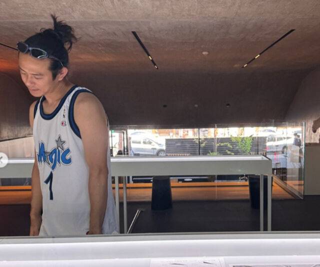 빈지노는 바쁜 일상생활을 이어가고 있다. / 빈지노 소셜미디어