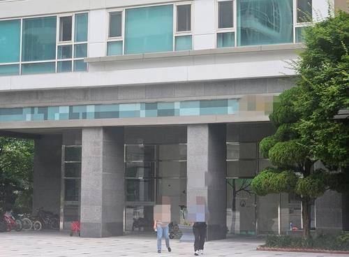 사제 총기 살해 사건 발생한 인천 아파트 [연합뉴스 제공]