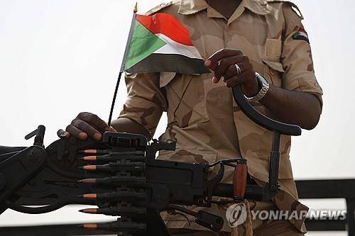 수단 신속지원군(RSF) 대원 [AP 연합뉴스 자료사진. 재판매 및 DB 금지]