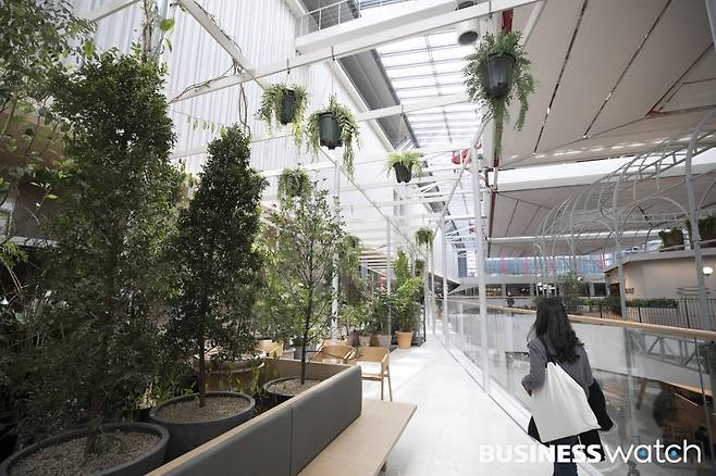 더현대서울 내부 전경/사진=이명근 기자 qwe123@