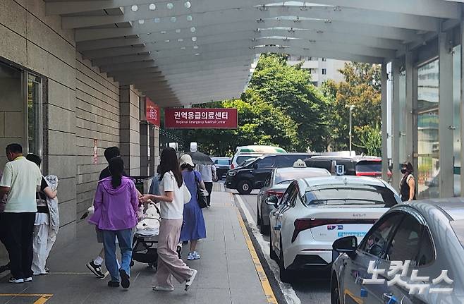 지난 24일 찾은 서울 시내 한 대학병원 입구. 김도원 인턴기자