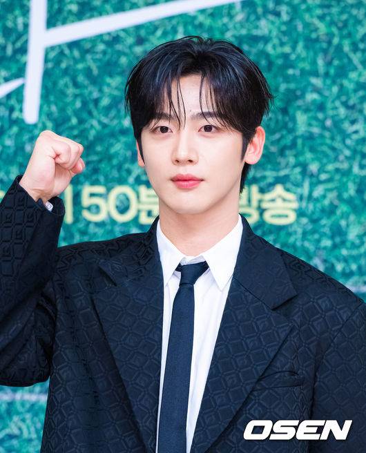 [OSEN=박준형 기자] 25일 오후 서울 목동 SBS 사옥에서 SBS 새 금토드라마 ‘트라이:우리는 기적이 된다’(이하 ‘트라이’) 제작발표회가 진행됐다.배우 윤계상와&nbsp;임세미,&nbsp;김요한가 출연하는 드라마 '트라이'는 예측불허 괴짜감독 주가람(윤계상)과 만년 꼴찌 한양체고 럭비부가 전국체전 우승을 향해 질주하는 코믹 성장 스포츠 드라마다.배우 김요한이 포즈를 취하고 있다.   2025.07.25 / soul1014@osen.co.kr
