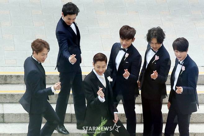에릭 결혼식 당시 신화 멤버들 /사진=임성균 기자 tjdrbs23@