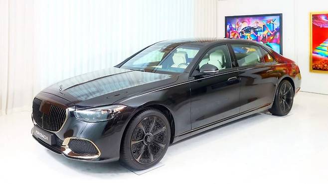 메르세데스 마이바흐 S 클래스 실버 라이닝